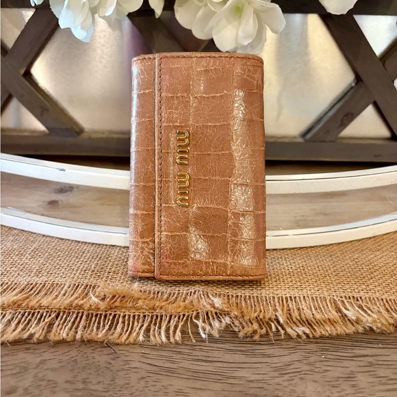 MIU MIU Key Holder Case | Brown | Y2180 | Croc Embossed crackled Leather | EUC - Picture 3 of 7
